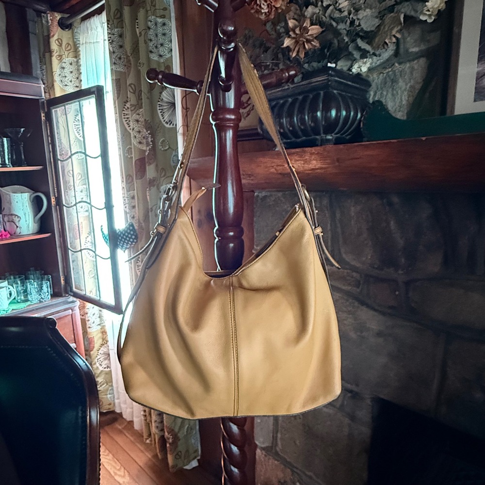 Vintage Etienne Aigner Yellow Pebbled Leather Hobo Shoulder Bag - Good Condition